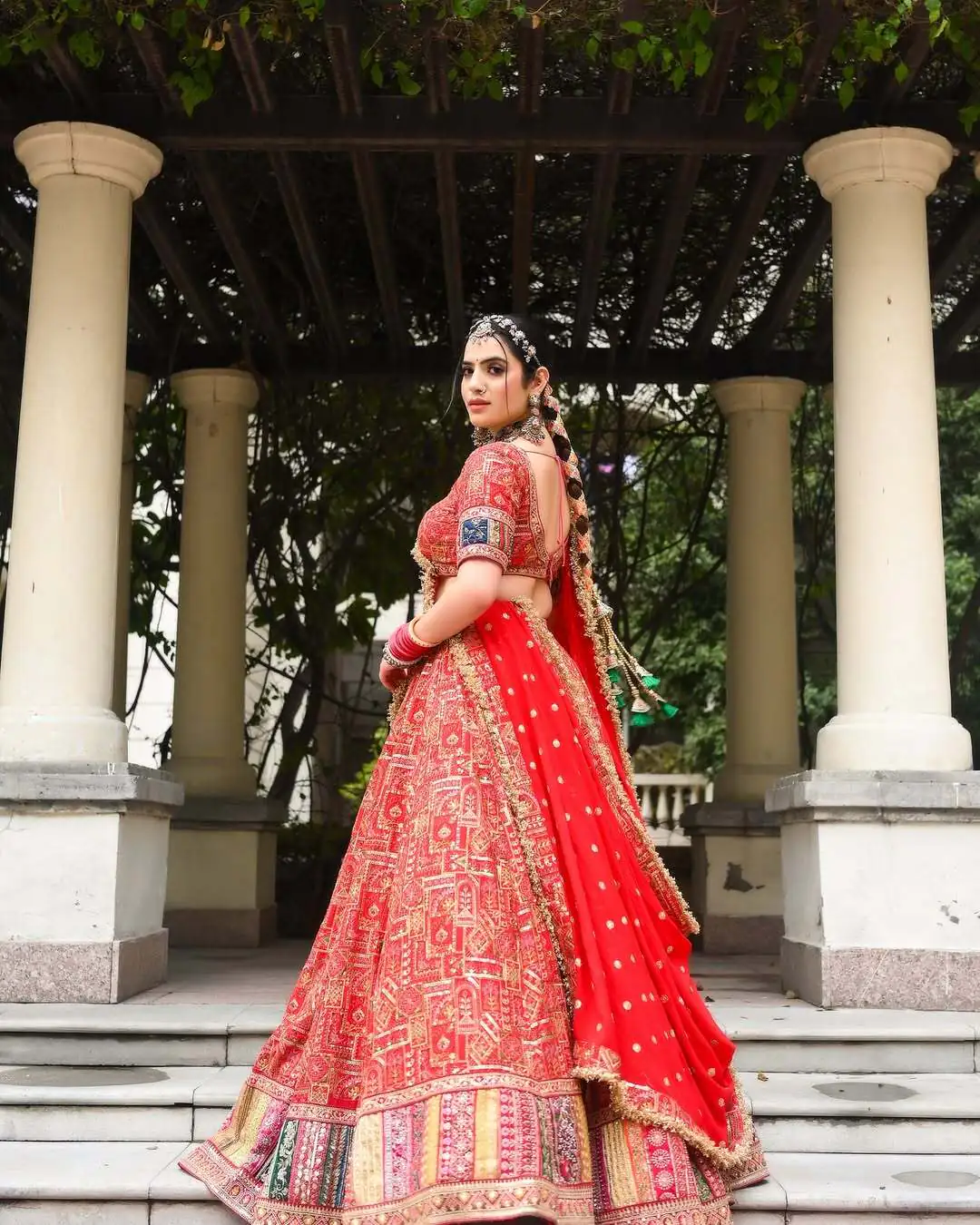 professional makeup artist in udaipur wedding guest look